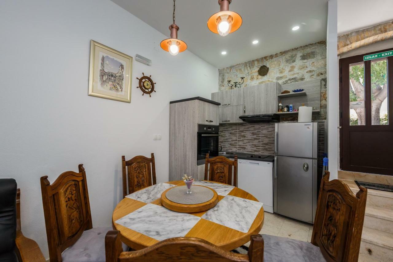 Apartman Lavanda Каштела Екстер'єр фото